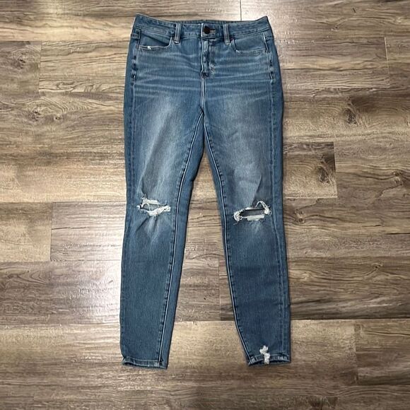 American Eagle Hi-Rise Jegging Distressed Jeans Size 4 Short - Picture 1 of 5
